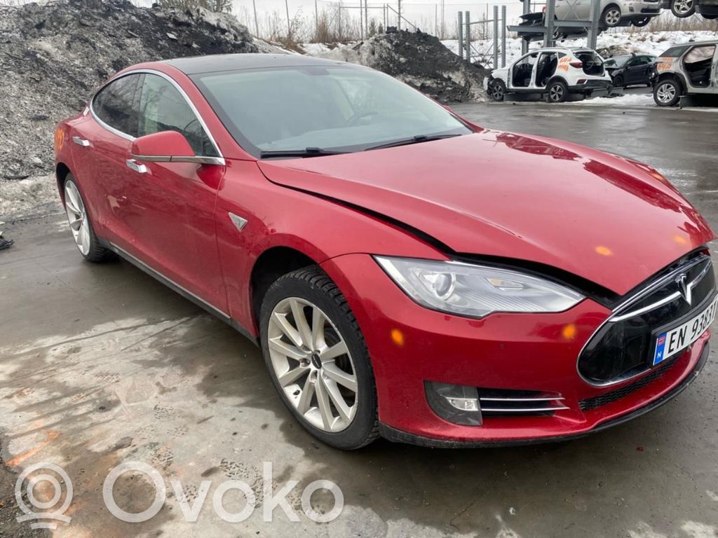 Model S Tesla Model S  6006622E0E