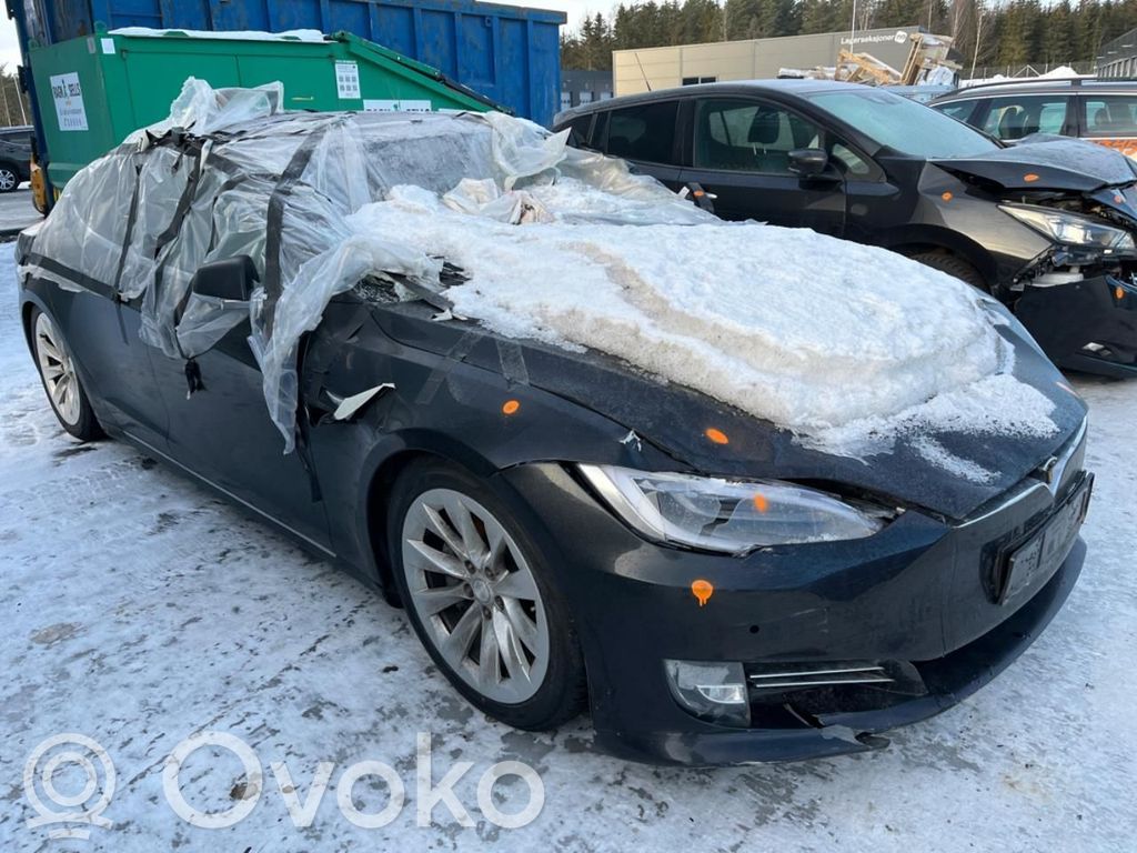 Model S Tesla Model S