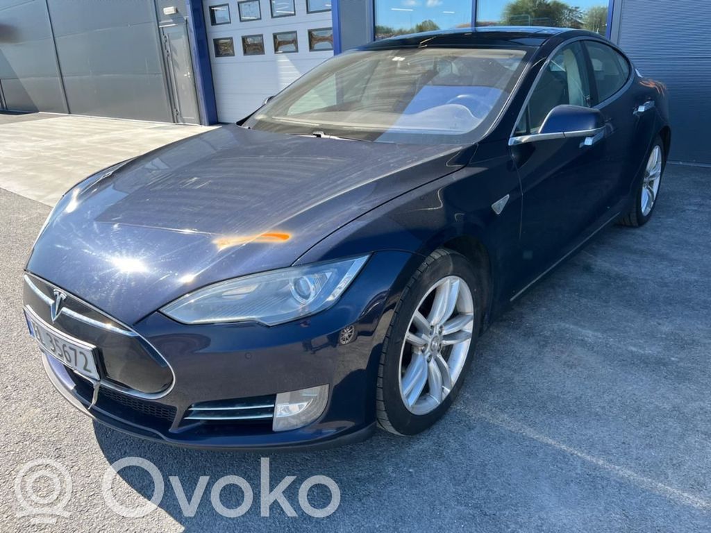 Model S Tesla Model S