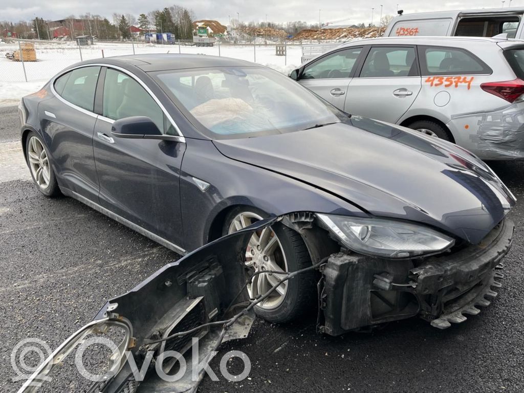 Model S Tesla Model S
