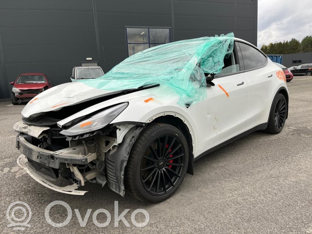 Model Y Tesla Model Y  118862299D