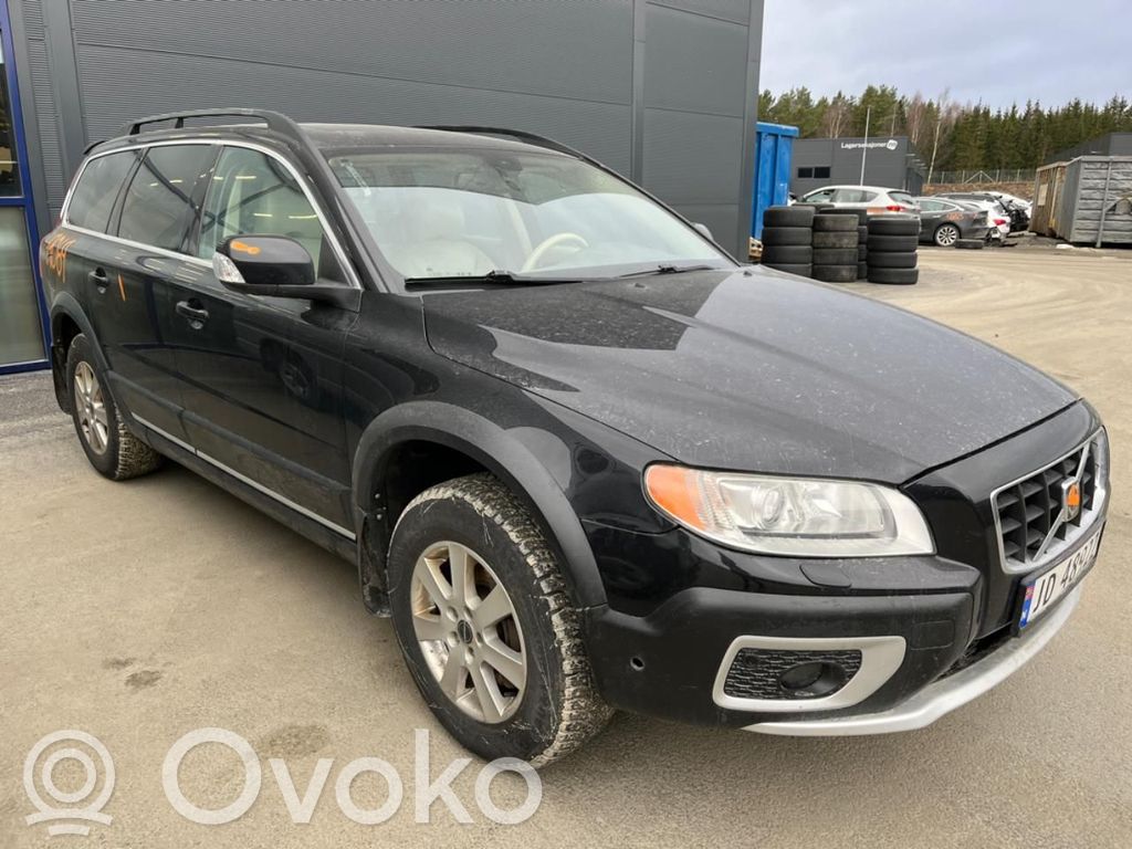 XC70 XC70  36051772