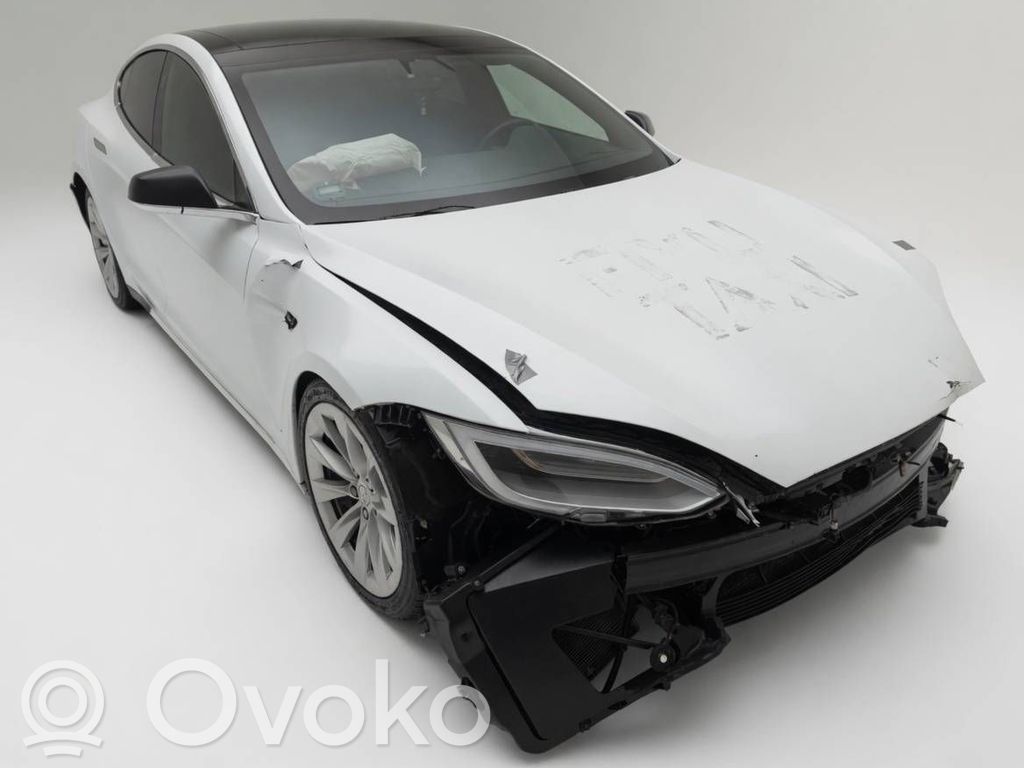 Model S Tesla Model S  103421500A