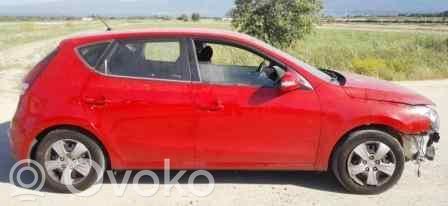 i30 i30  218121H300