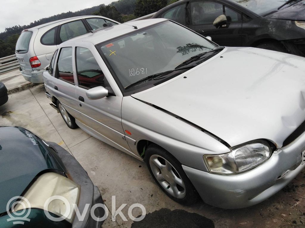 Escort Escort  958F9B989