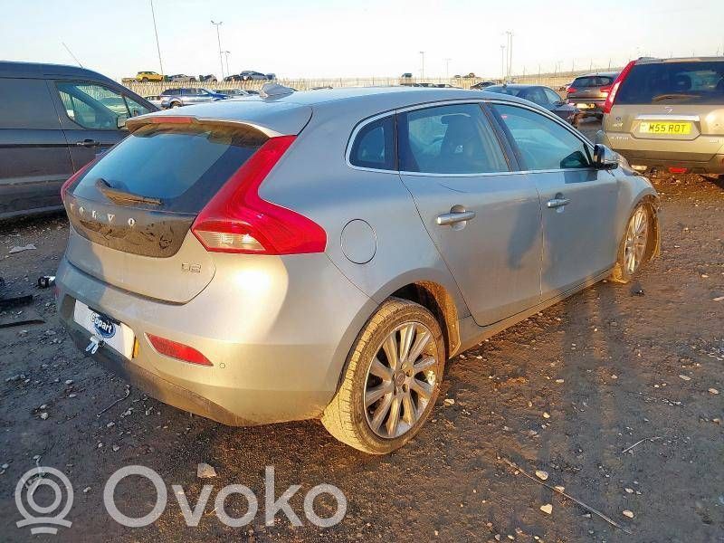 V40 S40, V40  D4162T