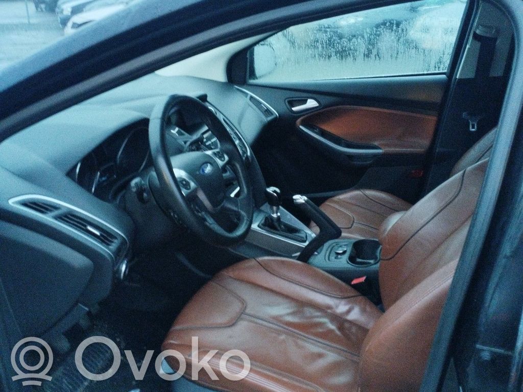 Focus Focus  1690878