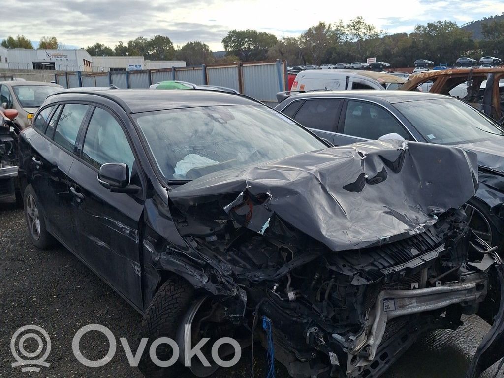 V60 V60, V60 Cross Country  36012474