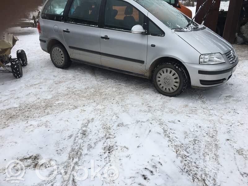 Sharan Sharan  7M0413031G