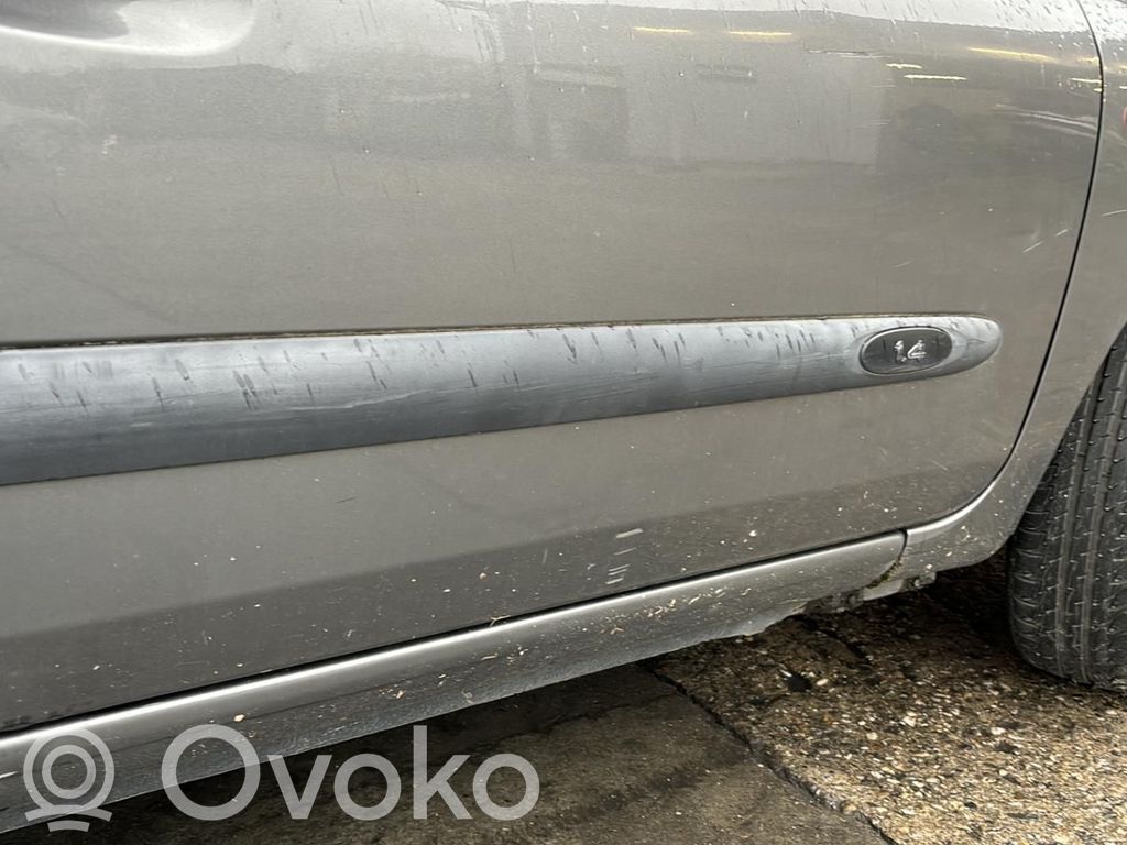 Clio II Clio  7701471075
