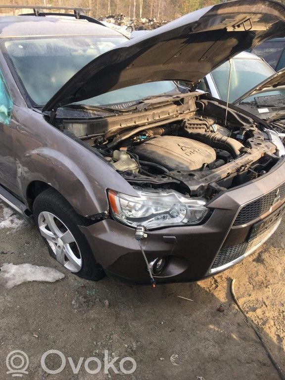 Outlander Outlander  8670A037