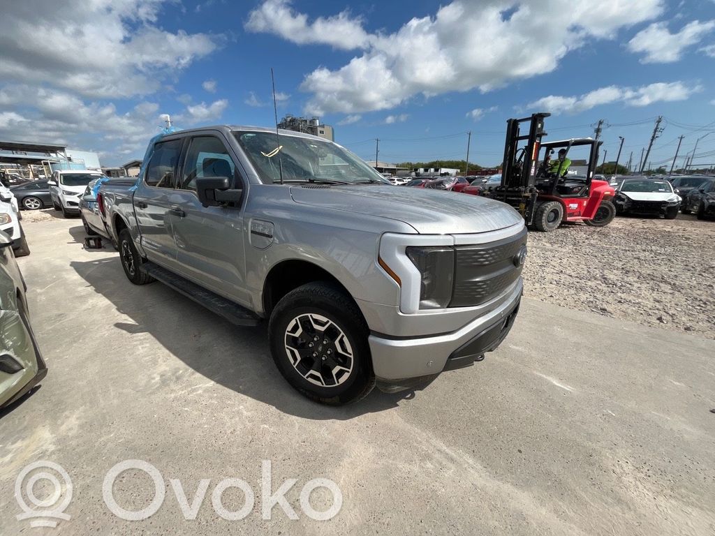 F150 F series  ML3B15044D70