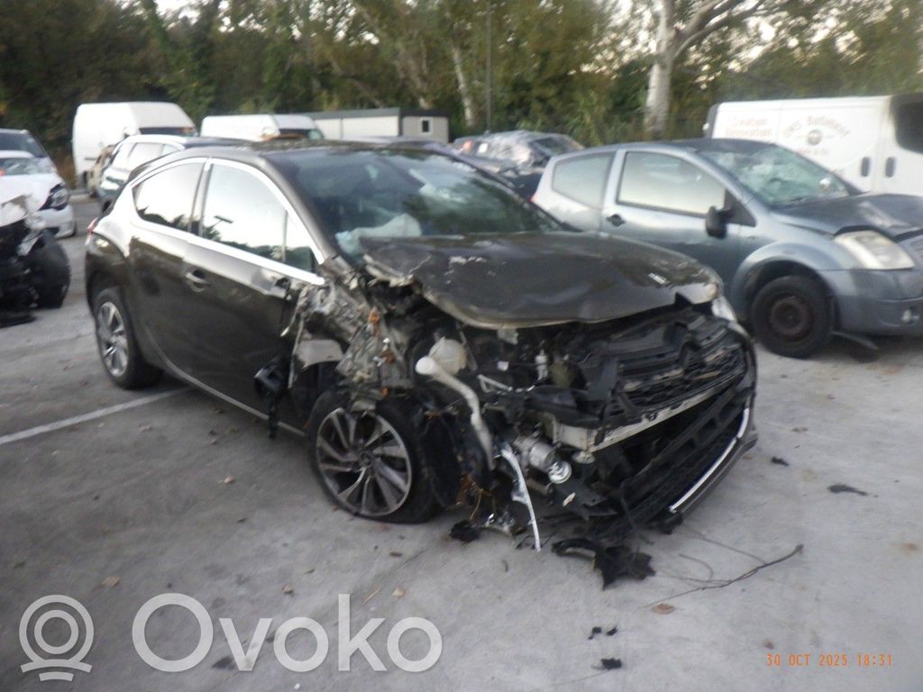 DS4 DS4  00009002EH