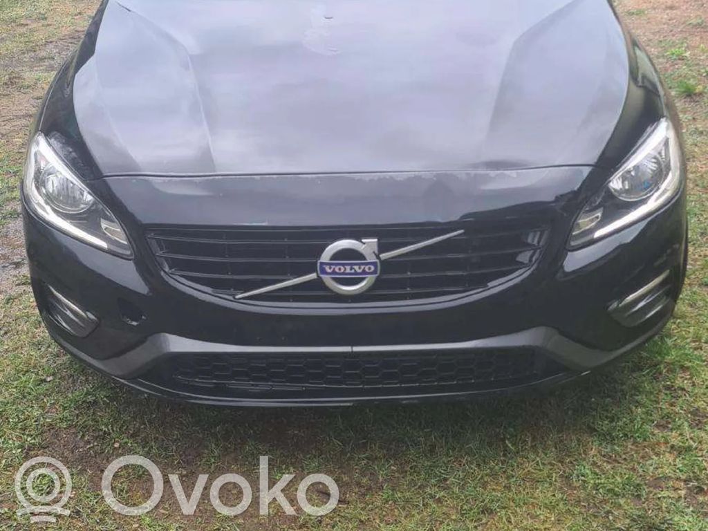 V60 V60, V60 Cross Country  31443841