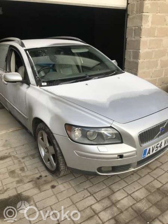 V50 V50  8673493