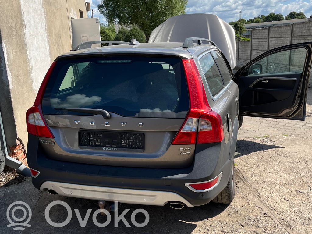 XC70 XC70  P31303388