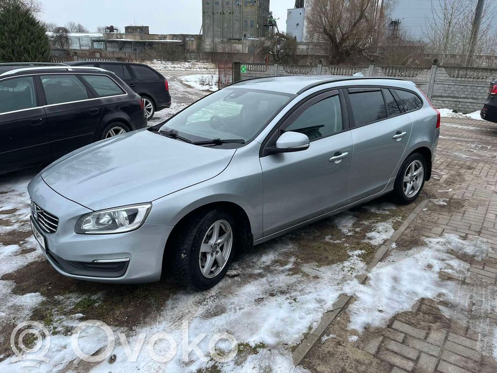 V60 V60, V60 Cross Country  13800159