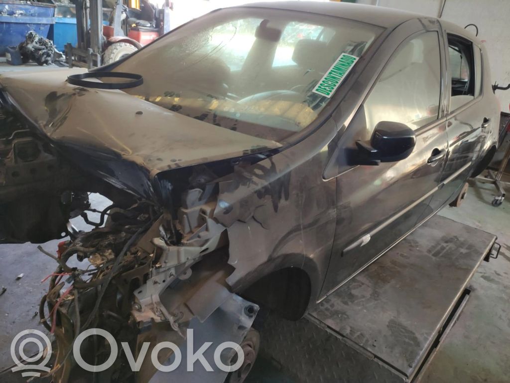 Clio III Clio  8200937929B