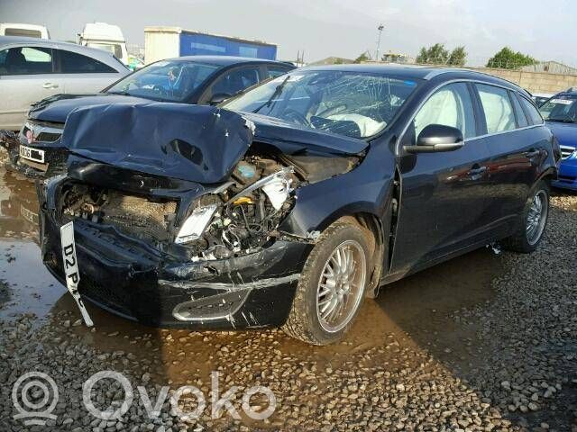 V60 V60, V60 Cross Country  31334483