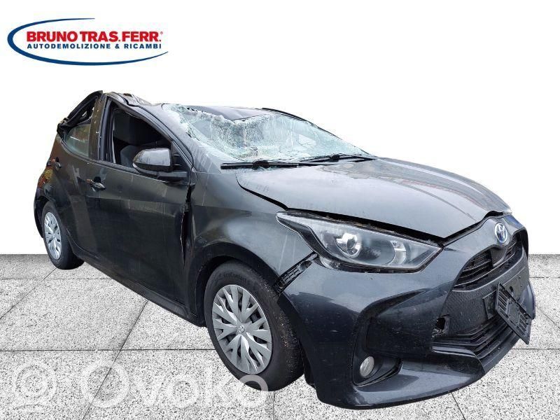 Yaris XP210 Yaris  84390K0010