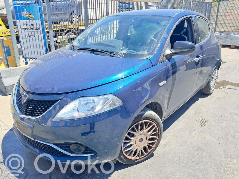Ypsilon Ypsilon  52121661