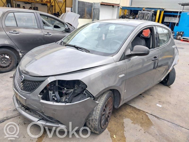 Ypsilon Ypsilon  46348898