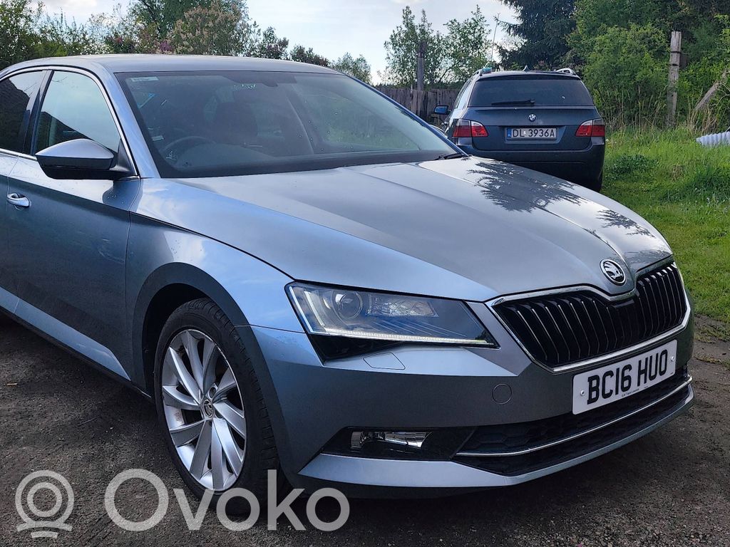 Superb B8 (3V) Superb  06K907425E