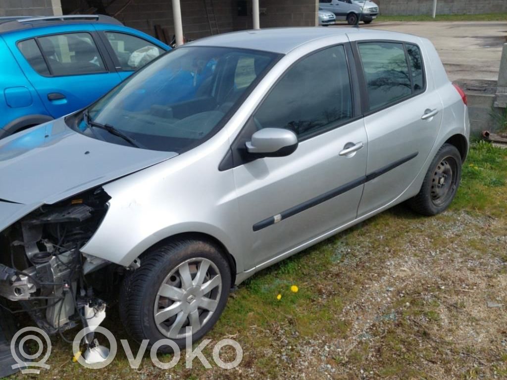 Clio III Clio  8200565645