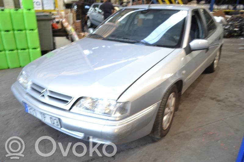 Xantia Xantia  8148VS