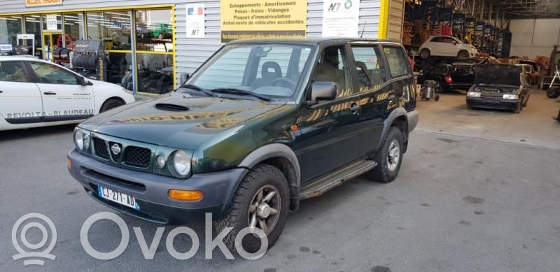 Terrano Terrano  821017F630