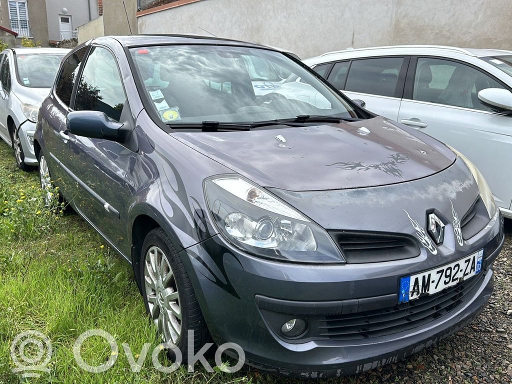 Clio III Clio  7701478030