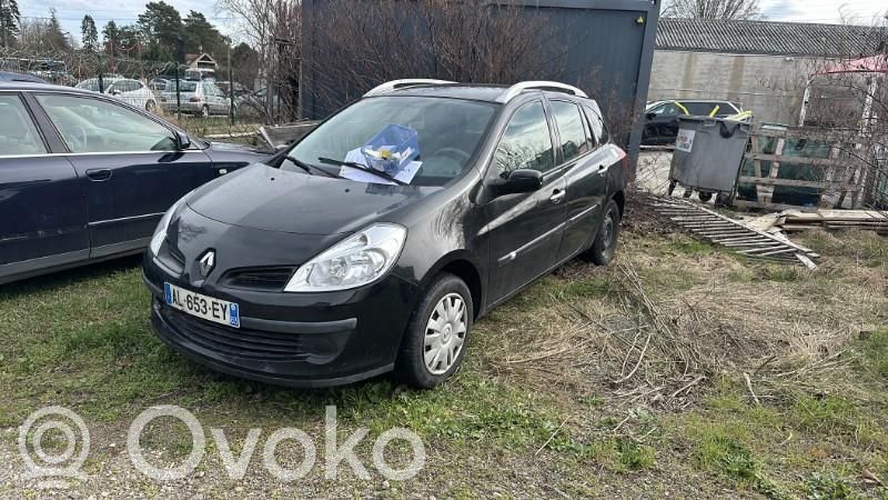 Clio III Clio  8200565645