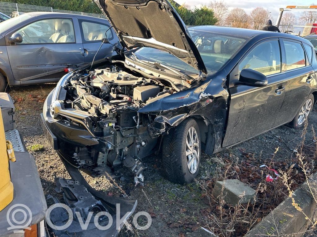 Auris E180 Auris  270600Y230