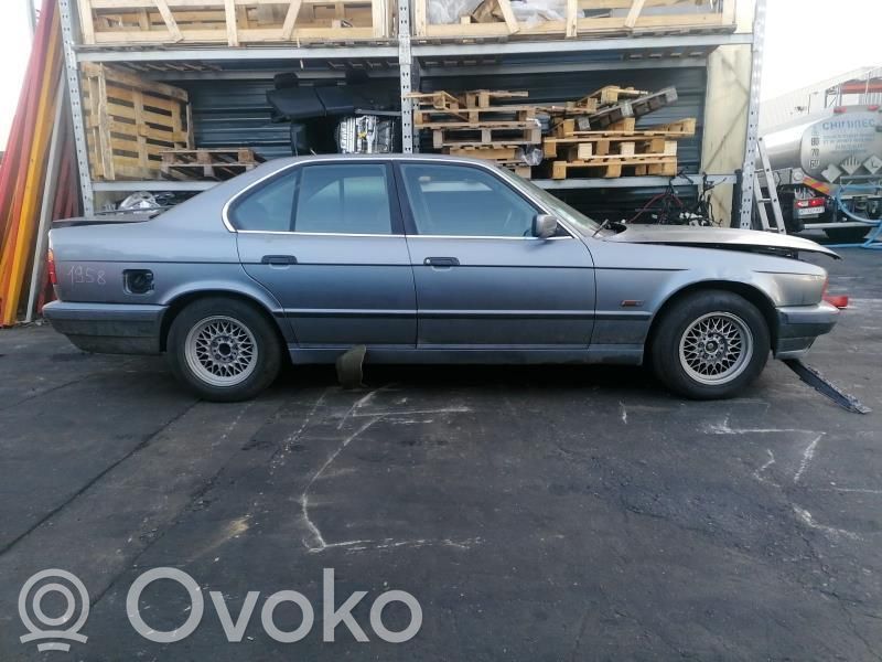 5 E34 Series 5  63131384033