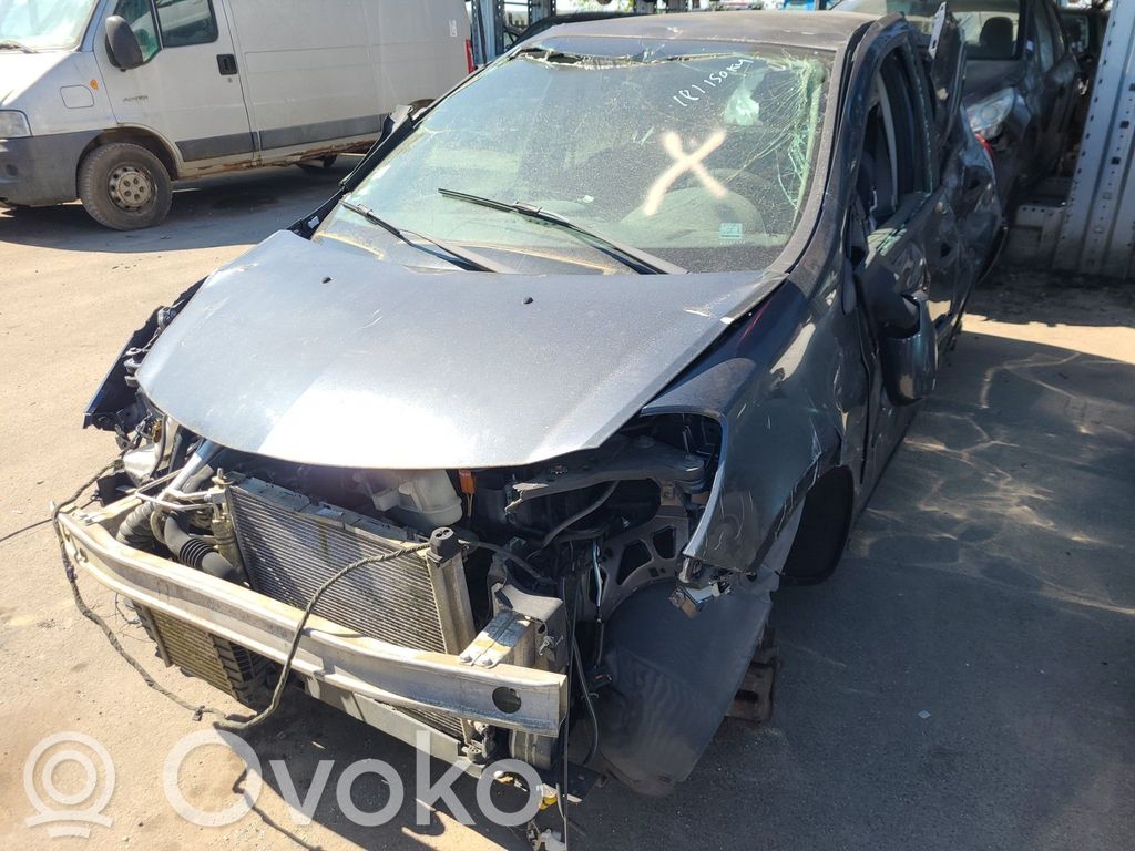 Clio III Clio  7701476906