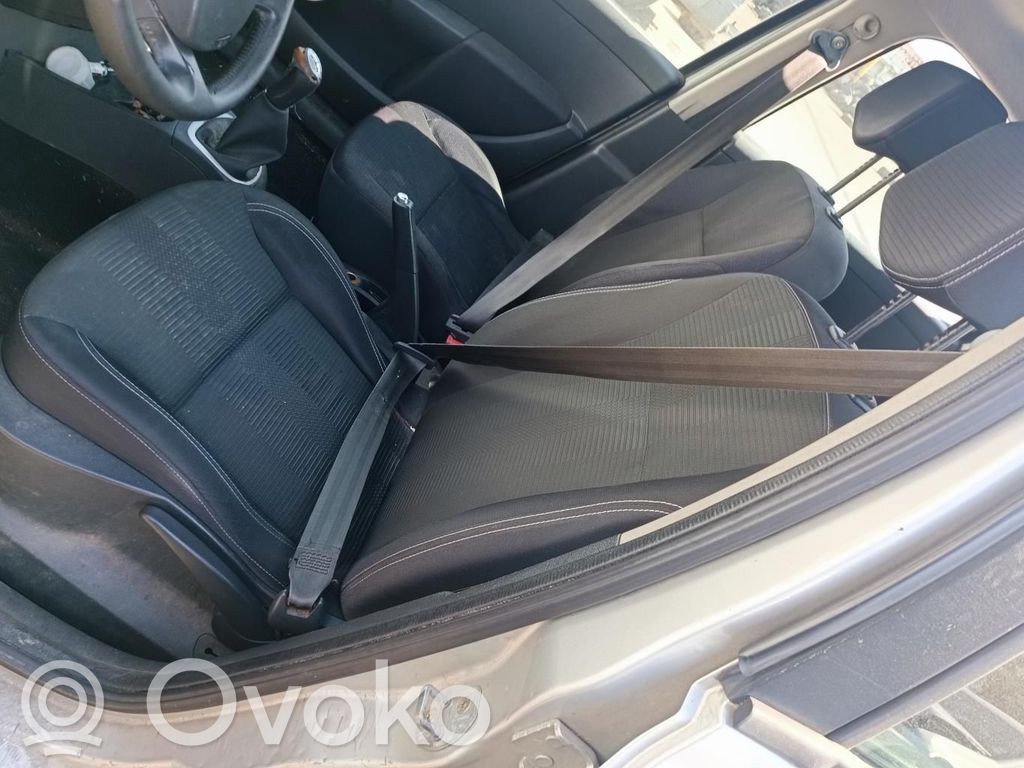 Clio III Clio  8200565645