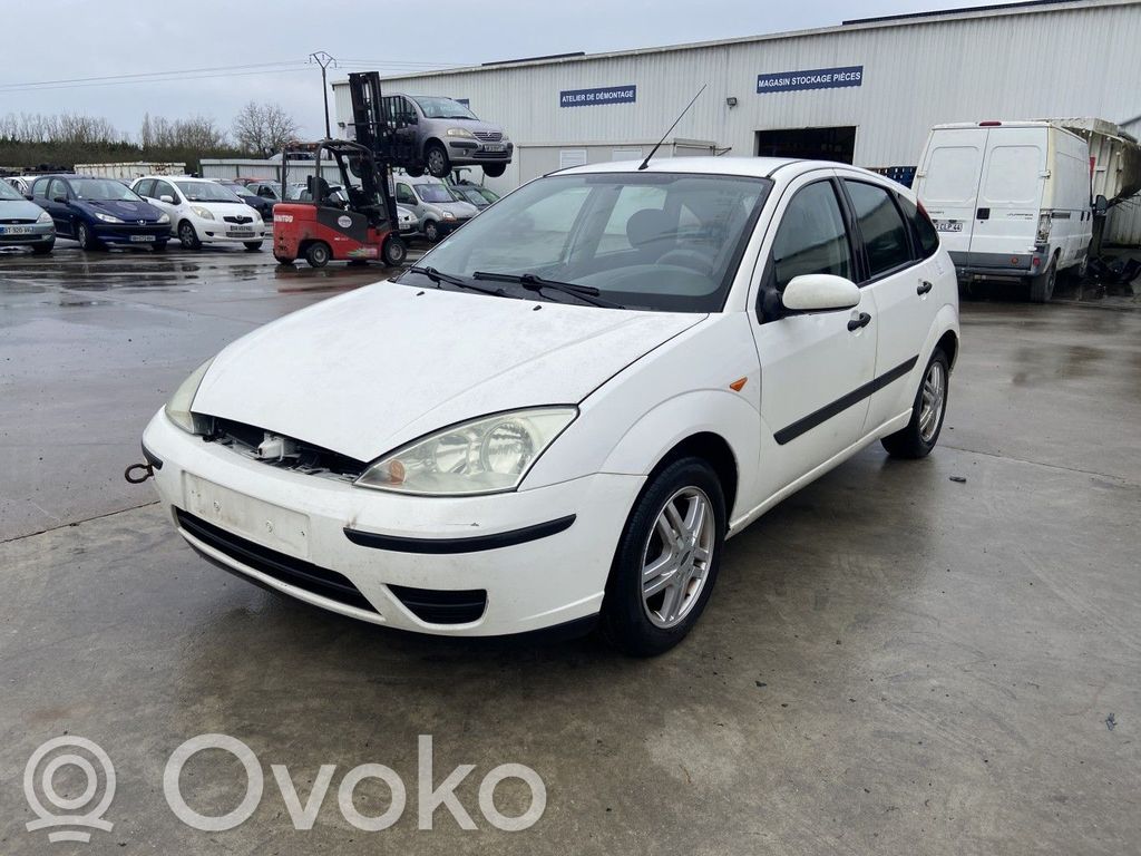 Focus Focus  1329995