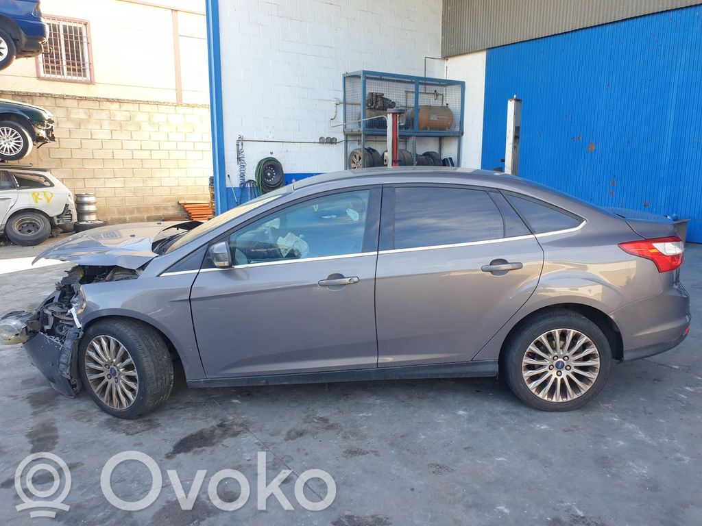Focus Focus  8M5T19C112DS