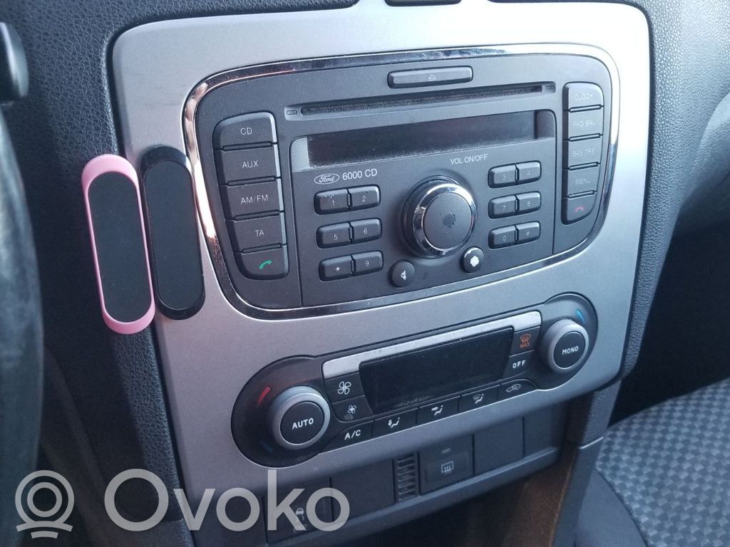 Focus Focus  6M512B195CG