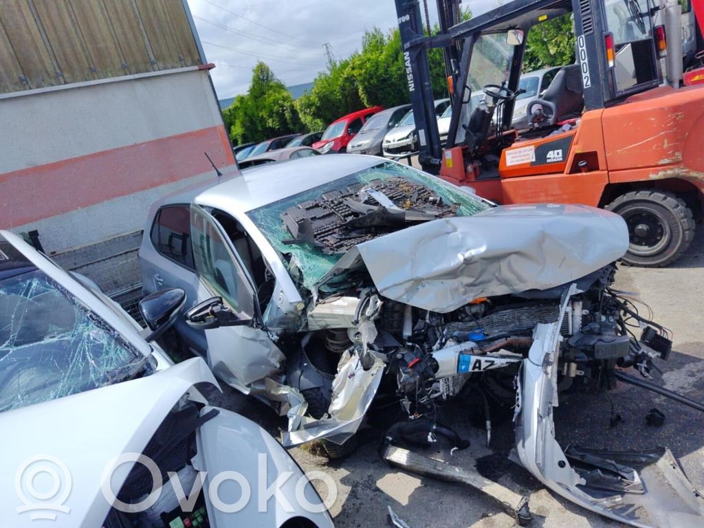Polo V 6R Polo  6R6827550D