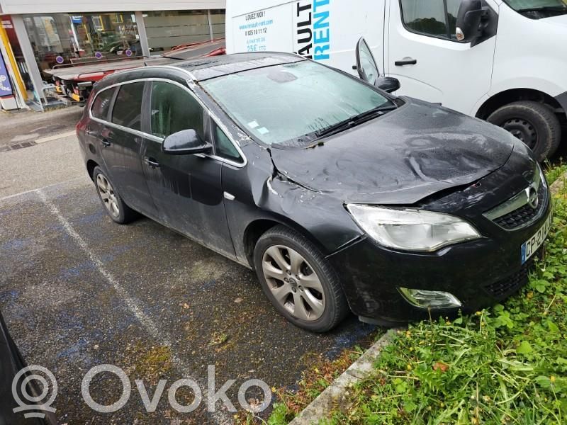 Astra J Astra  13301547