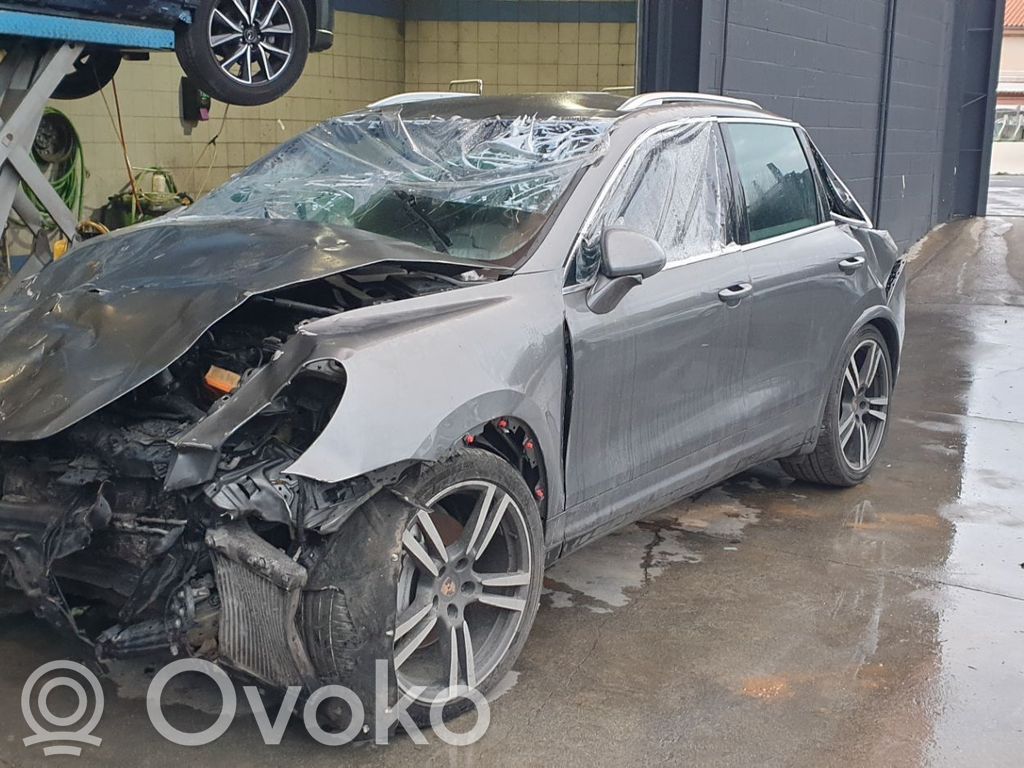 Cayenne (92A) Cayenne  7PP905865F