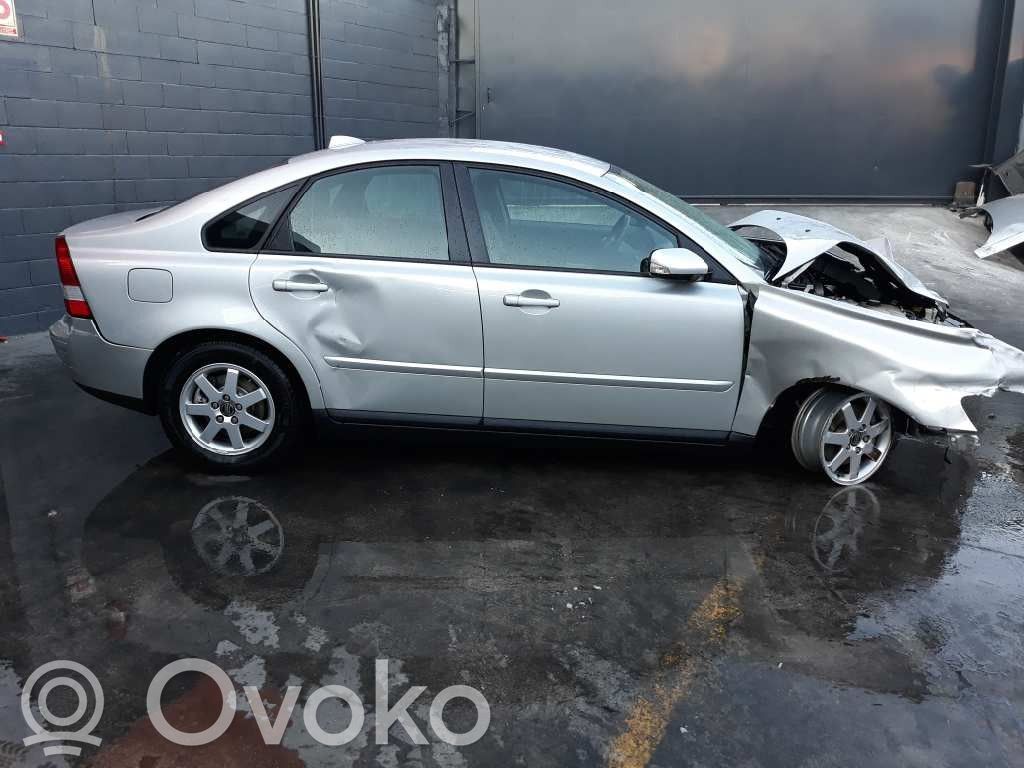 S40 S40, V40  30799776