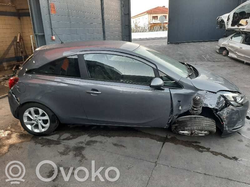 Corsa E Corsa  2011DJ8098