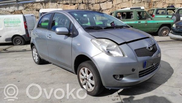 897410D030 Toyota Yaris Door central lock control unit/module, €24.00 | RRR