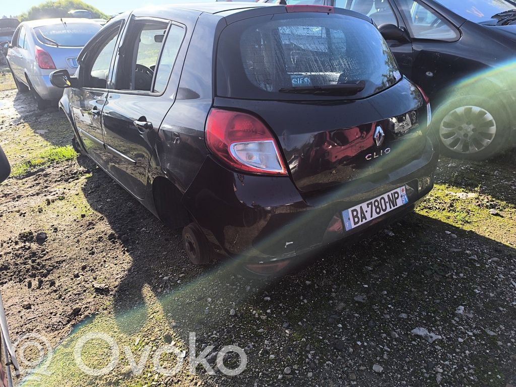 Clio III Clio  7701479250