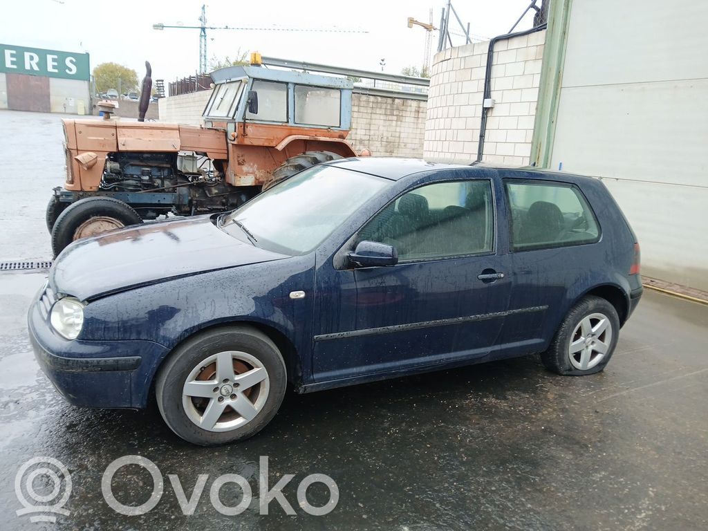 Golf SportWagen Golf  4B0953503H
