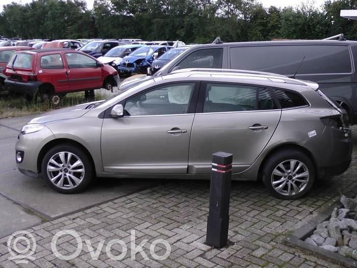 Megane III Megane  226A42455R
