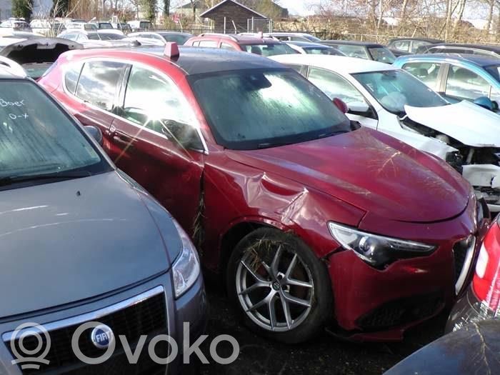 Stelvio Stelvio  77368011