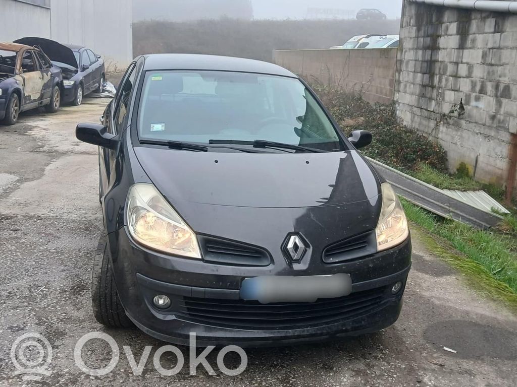 Clio III Clio  8200652285